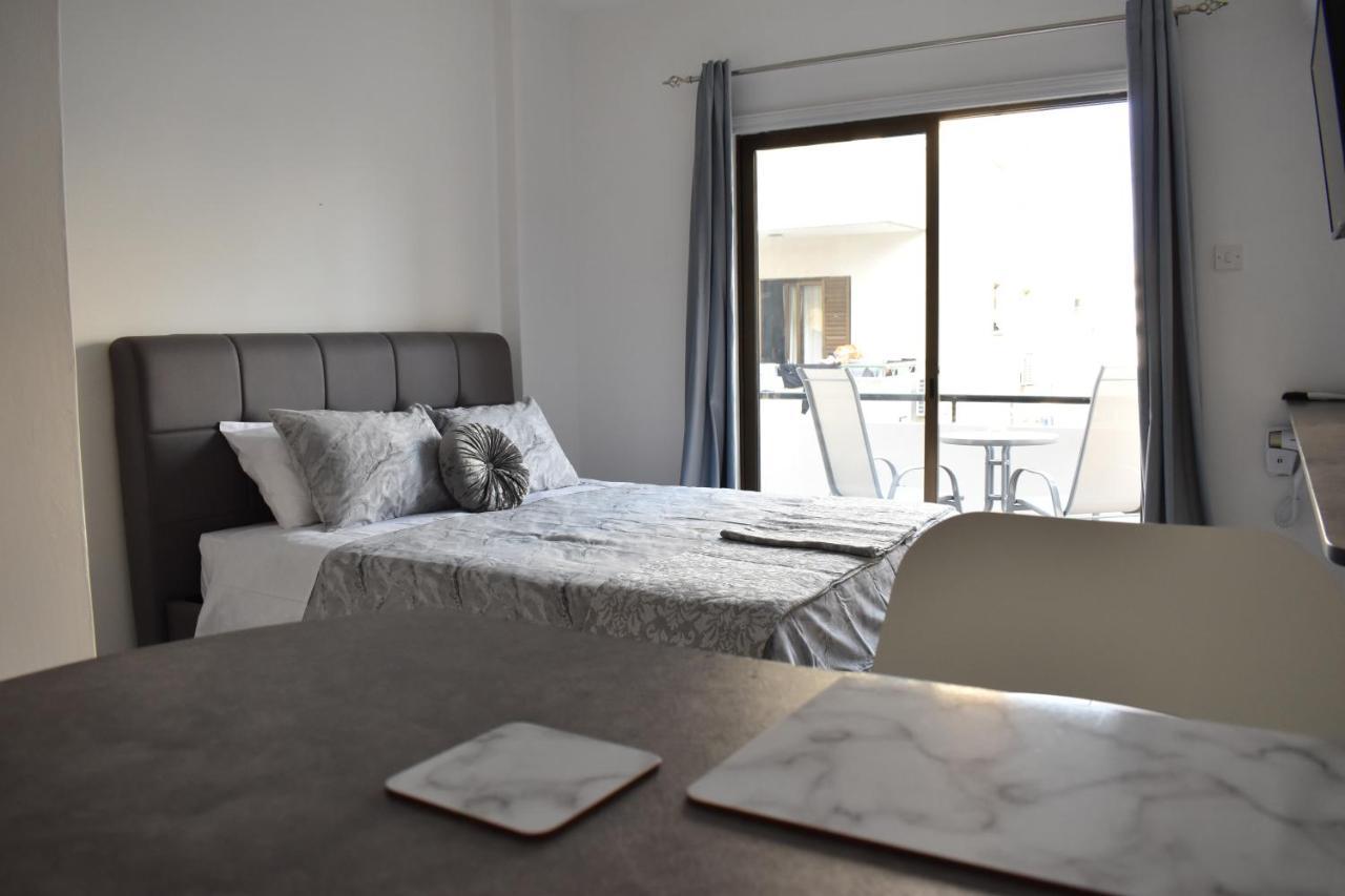Marias Apartment - In City Centre,Near Beach Ларнака Экстерьер фото